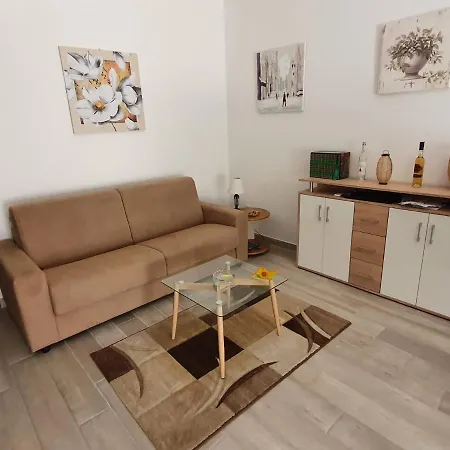 Apartment Miramare *